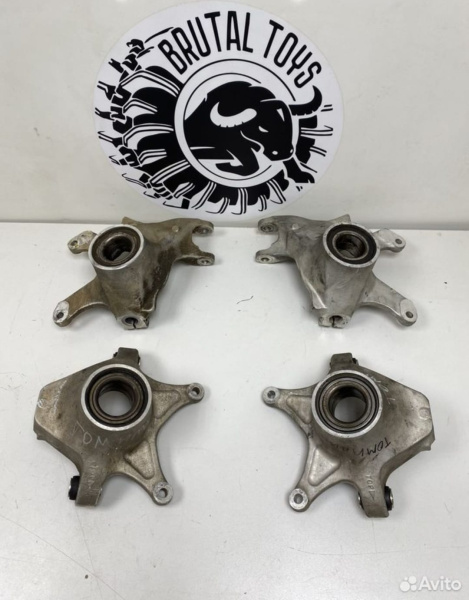 Cтупичные поворотные кулаки Mаverick X3 б/у